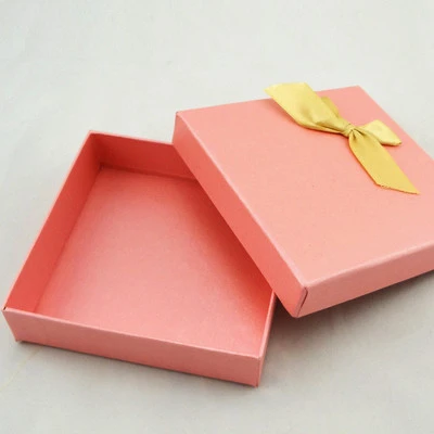 Nótaí Próiseála Do Bosca Bronntanais Pink Le Lid